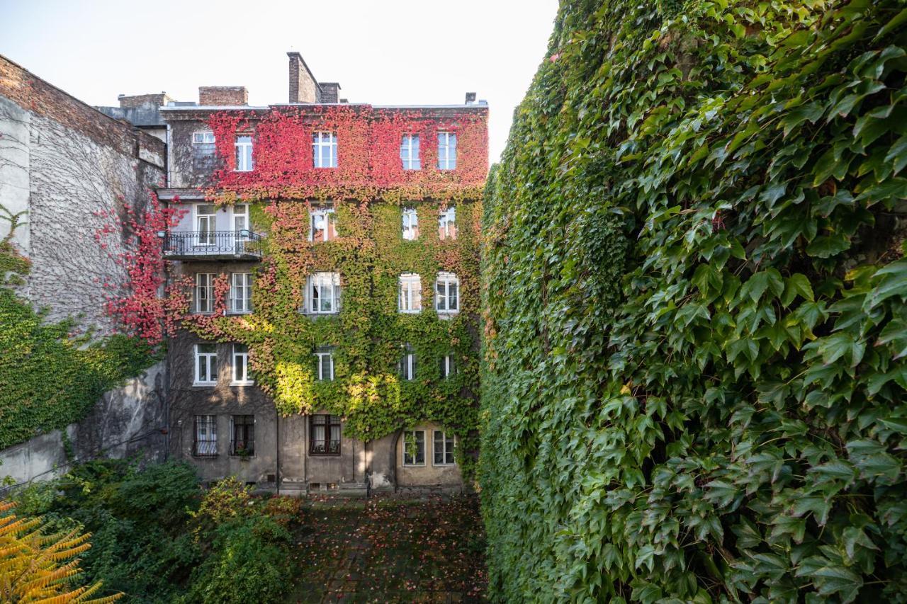 Levia Apartment-With 2 Bedrooms In The Old Town Lvov Exteriér fotografie