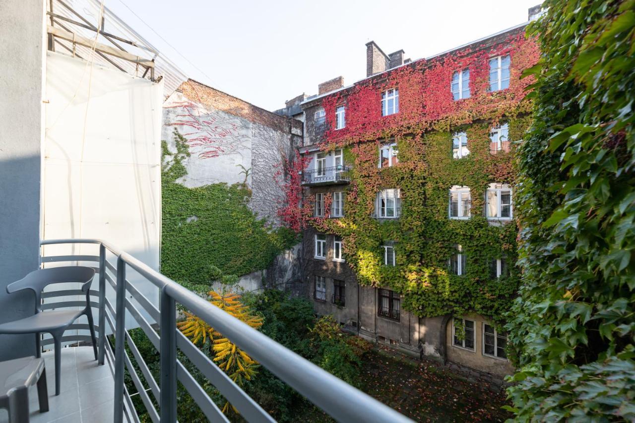 Levia Apartment-With 2 Bedrooms In The Old Town Lvov Exteriér fotografie