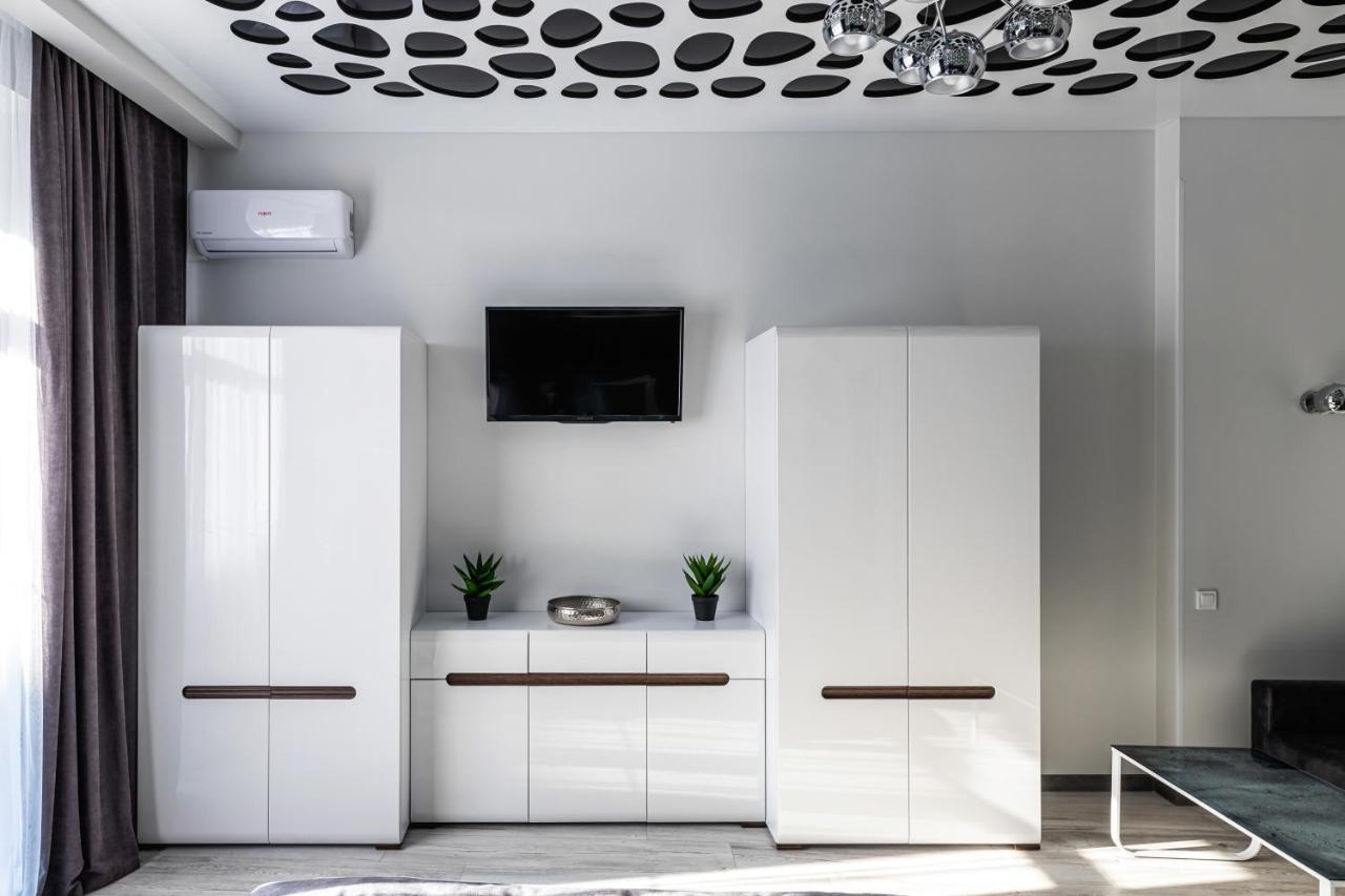 Levia Apartment-With 2 Bedrooms In The Old Town Lvov Exteriér fotografie